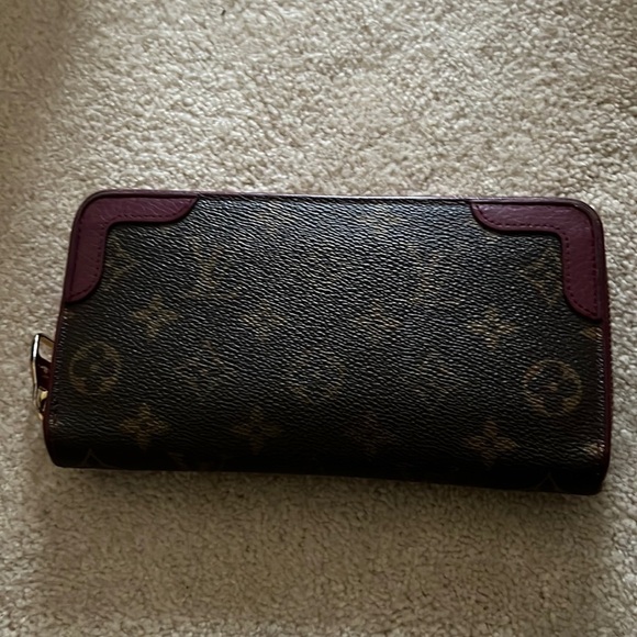 Louis Vuitton limited edition wallet - Picture 1 of 12
